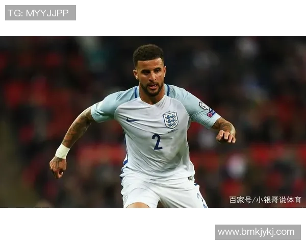 足球历史前辈球星排名解析：从经典传奇到现代巨星的演变与对比